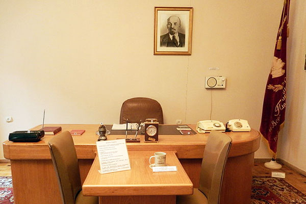 1-karen-demirchyan-museum