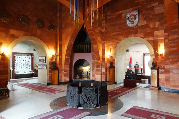 1-mother-armenia-museum