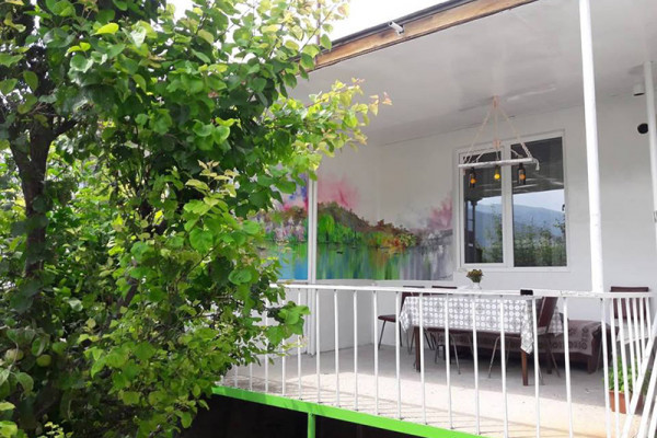 vanadzor-gusethouse-1-600